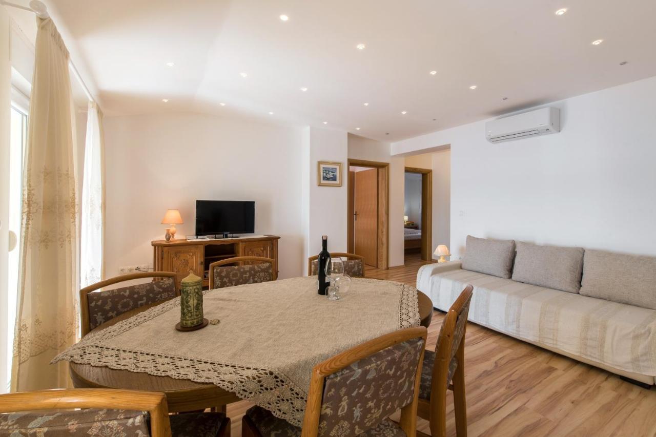 Apartments With A Parking Space Dramalj, Crikvenica - 5592 外观 照片